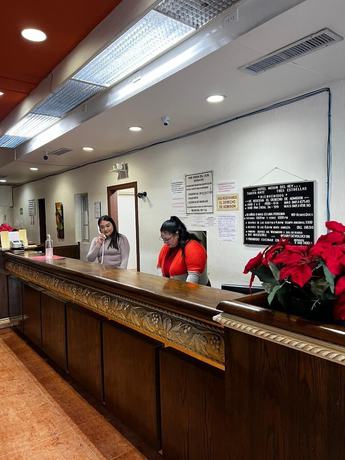 Imagen de los interiores del Hotel Meson Del Rey. Foto 11