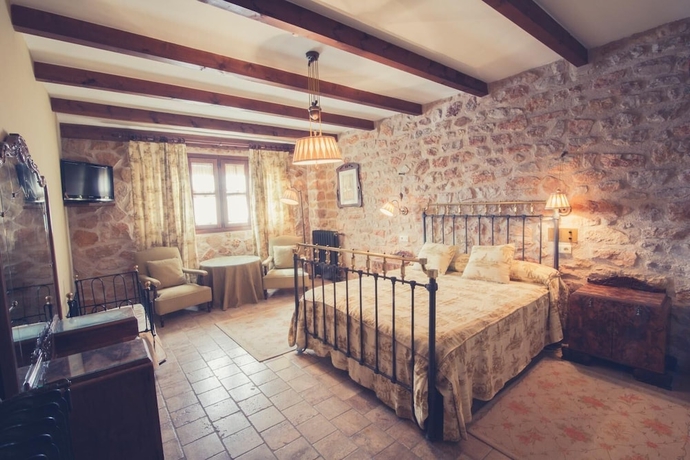 Imagen de la habitación del Hotel Meson Don Quijote. Foto 10