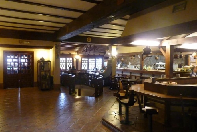 Imagen del bar/restaurante del Hotel Meson Don Quijote. Foto 3