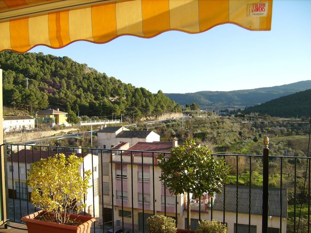 Imagen general del Hotel Meson El Castillo. Foto 1