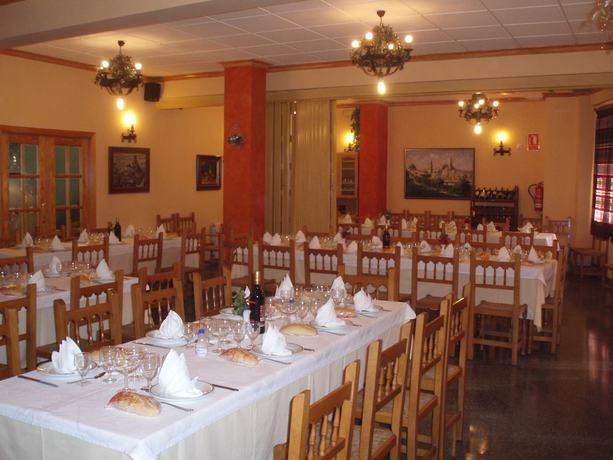 Imagen del bar/restaurante del Hotel Meson El Castillo. Foto 7