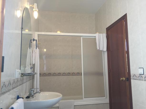 Imagen general del Hotel Meson Fuente del Pino. Foto 15