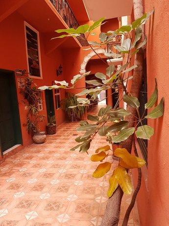 Imagen de los interiores del Hotel Meson Matamoros. Foto 9