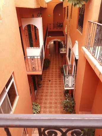 Imagen de los interiores del Hotel Meson Matamoros. Foto 11