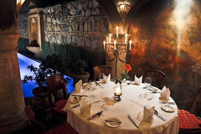 Imagen del bar/restaurante del Hotel Meson Panza Verde. Foto 5