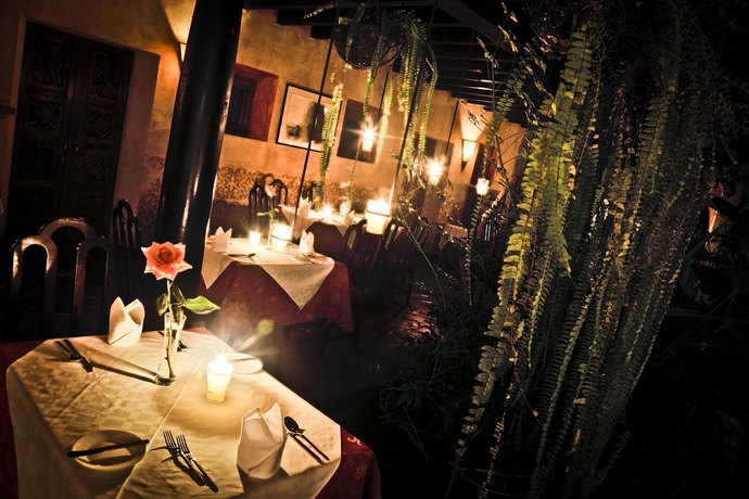 Imagen del bar/restaurante del Hotel Meson Panza Verde. Foto 7