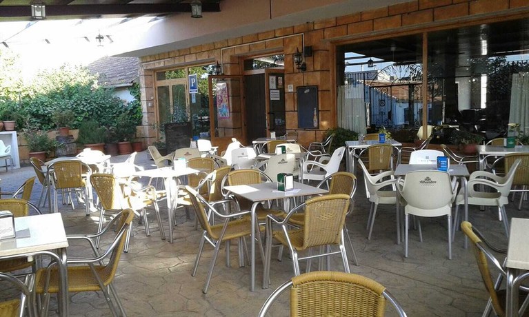 Imagen del bar/restaurante del Hotel Meson Ronda. Foto 2