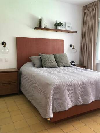 Imagen de la habitación del Hotel Meson San Felipe. Foto 15