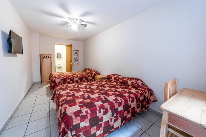 Imagen de la habitación del Hotel Meson de Carolina. Foto 8