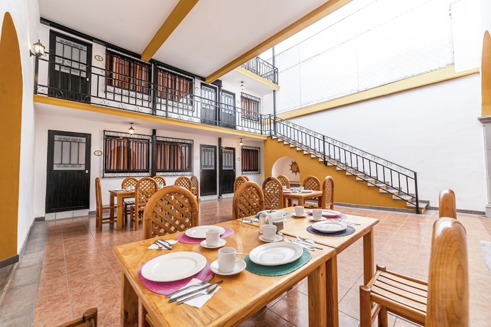 Imagen del bar/restaurante del Hotel Meson de Carolina. Foto 4