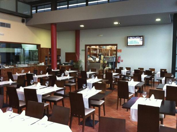 Imagen del bar/restaurante del Hotel Meson de Erosa. Foto 5