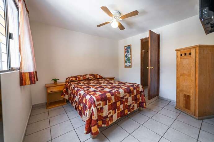 Imagen de la habitación del Hotel Meson de Isabel, Santiago de Queretaro. Foto 17