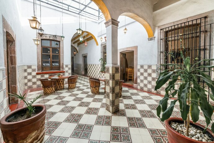 Imagen general del Hotel Meson de Isabel, Santiago de Queretaro. Foto 15