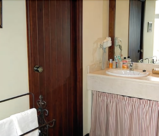 Imagen de la habitación del Hotel Meson de Sancho. Foto 6