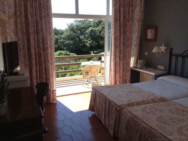 Imagen de la habitación del Hotel Meson de Sancho. Foto 11