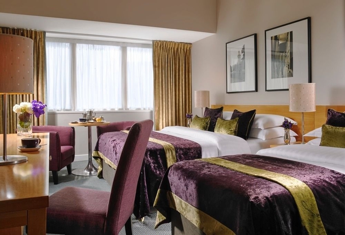 Imagen de la habitación del Hotel Mespil. Foto 8