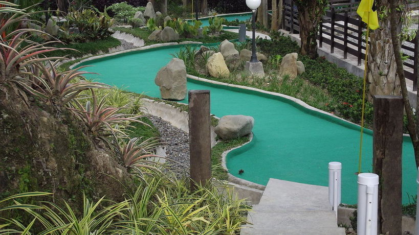 Imagen del bar/restaurante del Hotel Mesra Business And Resort. Foto 4