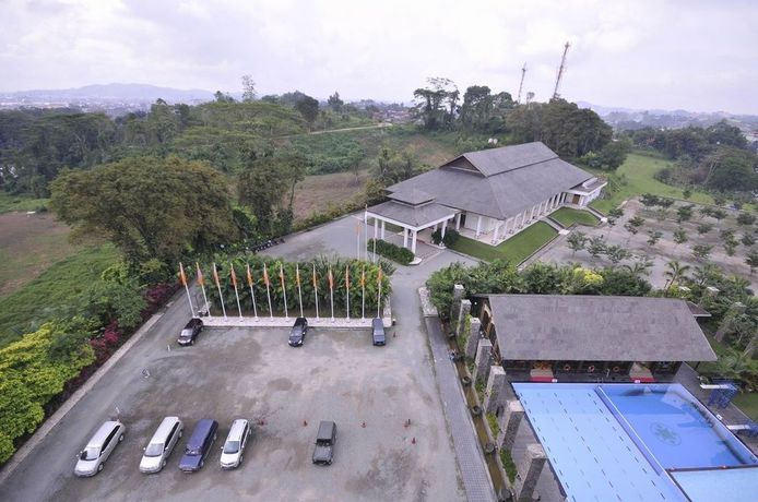 Imagen de la habitación del Hotel Mesra Business And Resort. Foto 6
