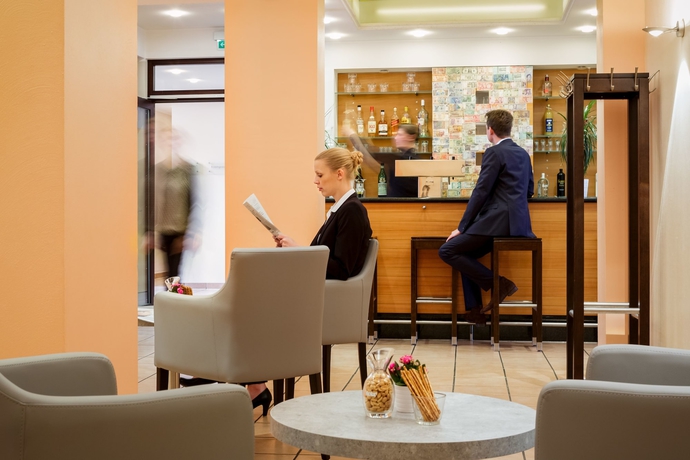 Imagen del bar/restaurante del Hotel Messehotel Köln-deutz. Foto 4