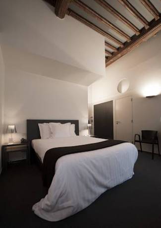 Imagen de la habitación del Hotel Messeyne. Foto 13