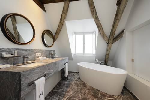 Imagen de la habitación del Hotel Messeyne. Foto 16