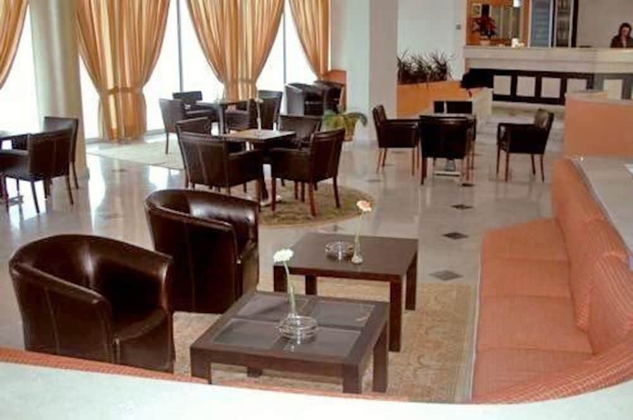 Imagen de los interiores del Hotel Messinian Bay. Foto 19