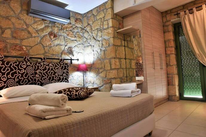Imagen de la habitación del Hotel Messinian Horizons. Foto 20