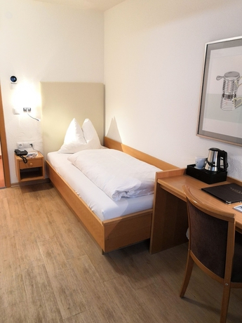 Imagen de la habitación del Hotel Messmer. Foto 2