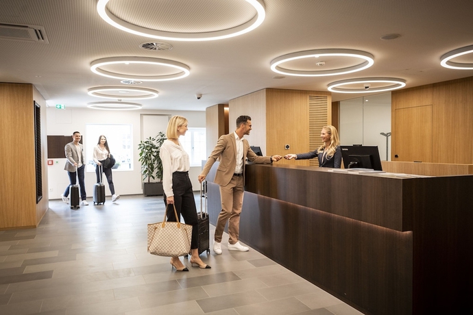 Imagen de los interiores del Hotel Messmer. Foto 19