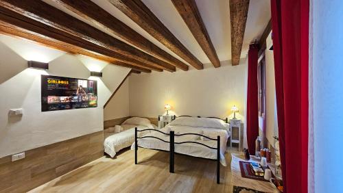 Imagen de la habitación del Hotel Messner. Foto 10