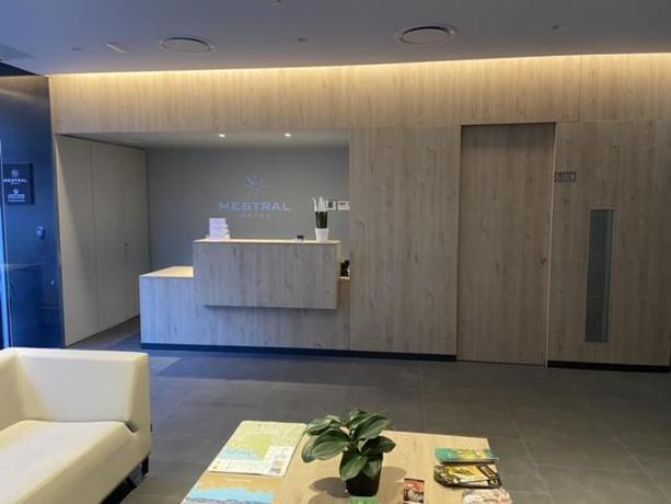 Imagen general del Hotel Mestral Perell&oacute;. Foto 2