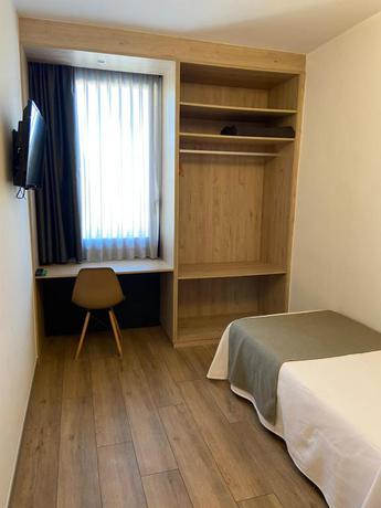 Imagen general del Hotel Mestral Perell&oacute;. Foto 10