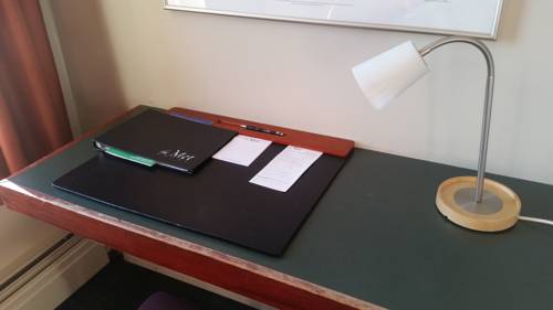 Imagen de la habitación del Hotel Met, New Westminster. Foto 3