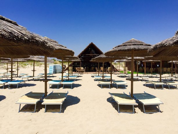 Imagen de los exteriores del Hotel Meta Residence. Foto 11