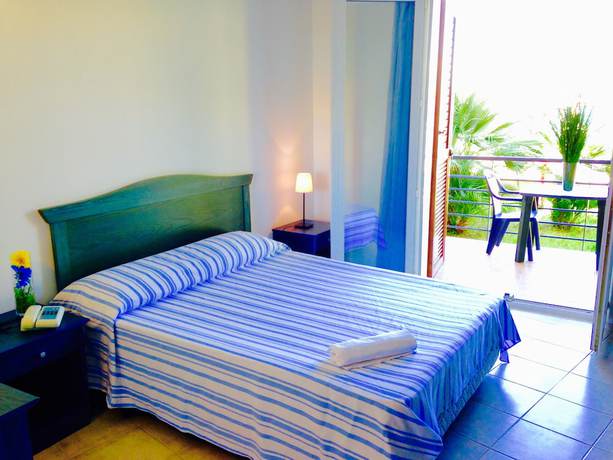 Imagen de la habitación del Hotel Meta Residence. Foto 5