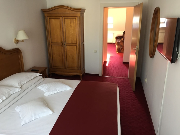 Imagen de la habitación del Hotel Meteor Cluj. Foto 4
