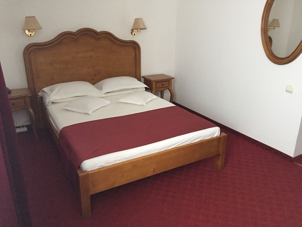 Imagen de la habitación del Hotel Meteor Cluj. Foto 8