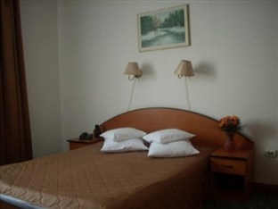 Imagen de la habitación del Hotel Meteor Cluj. Foto 3