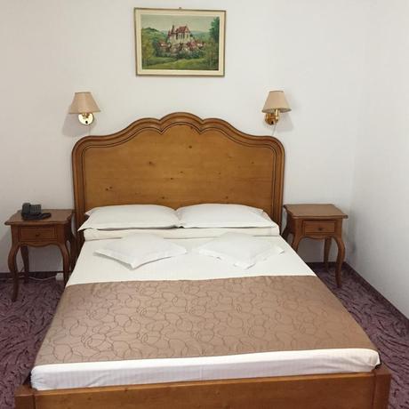 Imagen de la habitación del Hotel Meteor. Foto 11