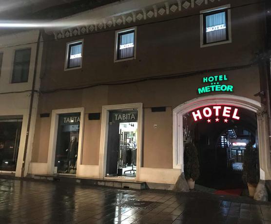 Imagen de los exteriores del Hotel Meteor. Foto 13