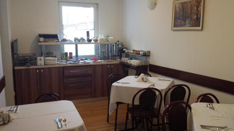 Imagen del bar/restaurante del Hotel Meteor. Foto 4