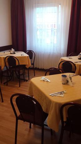 Imagen del bar/restaurante del Hotel Meteor. Foto 5