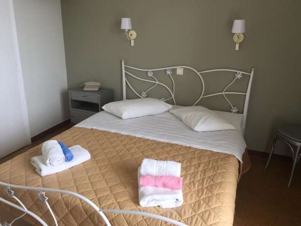 Imagen de la habitación del Hotel Methanion. Foto 4