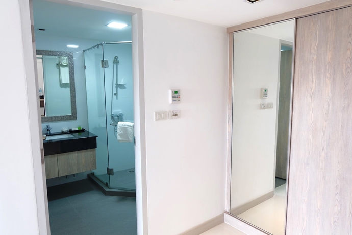 Imagen de la habitación del Hotel Methavalai Residence. Foto 10