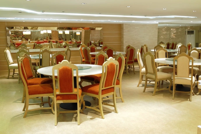 Imagen del bar/restaurante del Hotel Methavalai Residence. Foto 5