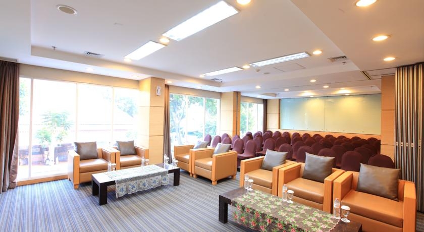 Imagen general del Hotel Metland Cirebon By Horison. Foto 5
