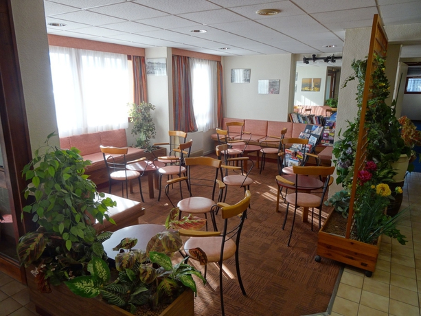 Imagen del bar/restaurante del Hotel Metrhotel Basso Cambo. Foto 2