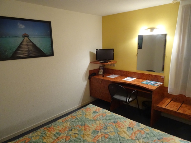 Imagen de la habitación del Hotel Metrhotel Basso Cambo. Foto 13