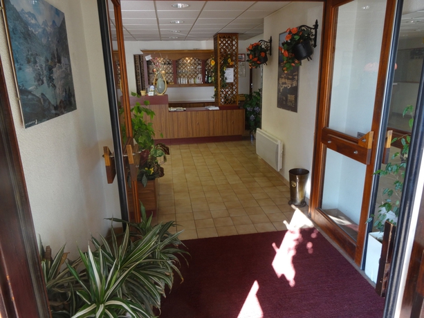 Imagen de los interiores del Hotel Metrhotel Basso Cambo. Foto 16