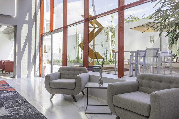 Imagen de los interiores del Hotel Metria. Foto 4